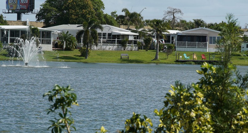 Palm Lake Estates