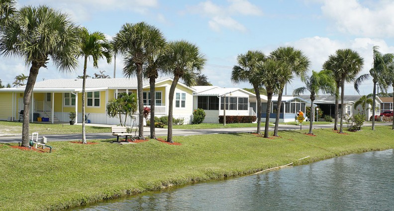 Palm Lake Estates Mobile Homes