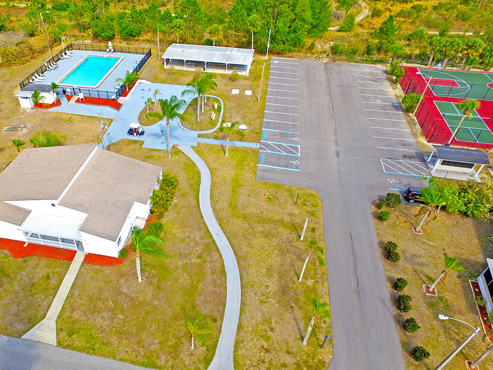 Island Vista Estates 15 Homes Available 3000 N. Tamiami Trail, N