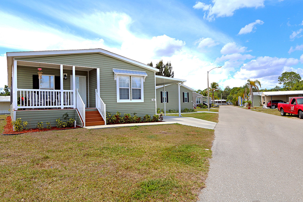 Island Vista Estates 15 Homes Available 3000 N. Tamiami Trail, N