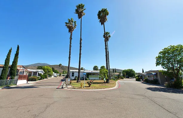 Lamplighter Village main photo