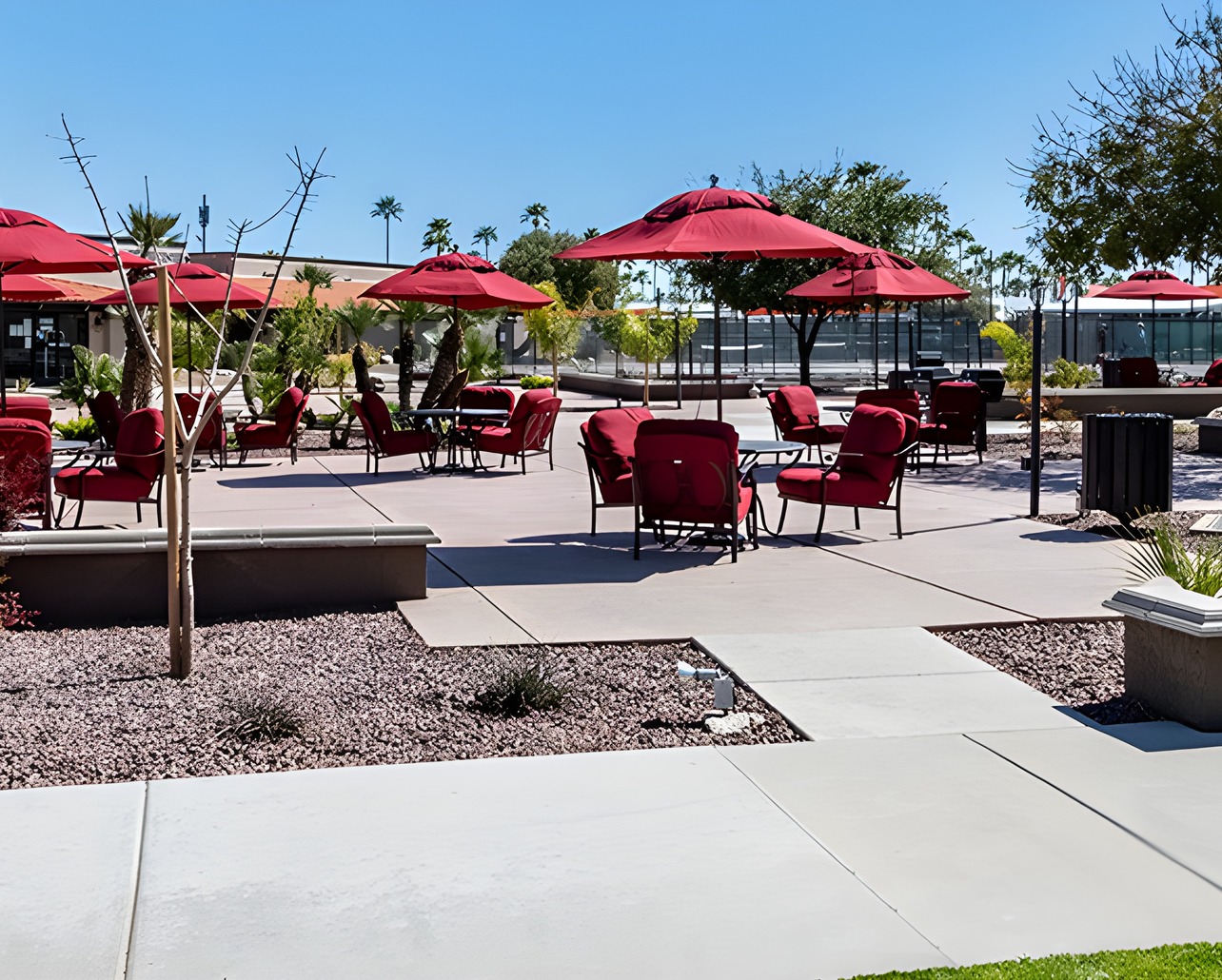 Voyager RV Resort & Hotel main photo