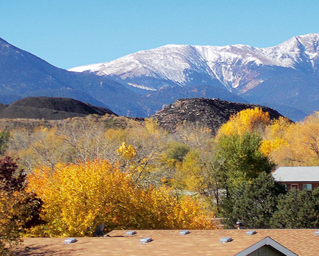 Holiday Village - Colorado