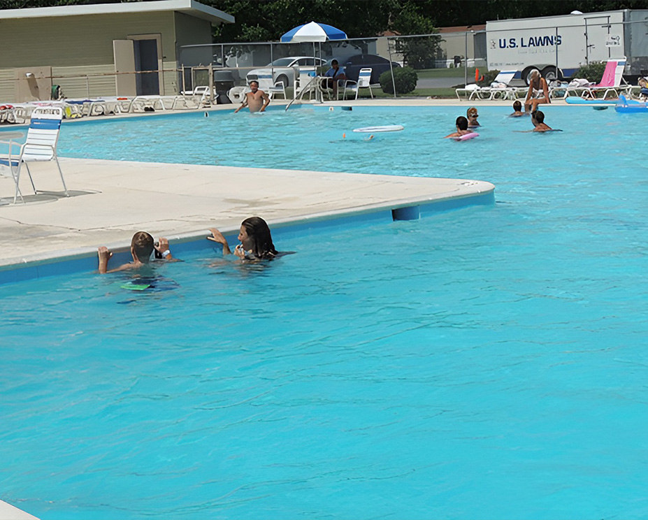 Whispering Pines main photo