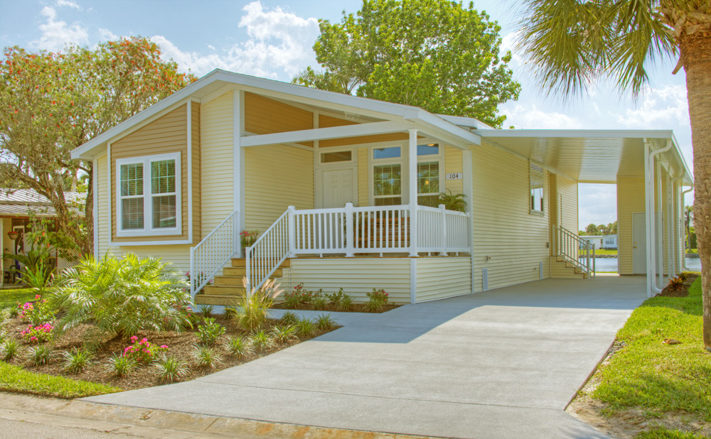 Bay Indies — Mobile Homes In Venice, FL